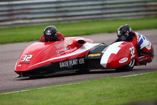 Horspole overcame a crash in qualifying to clam two good points finishes at Thruxton EMN-171008-155117002