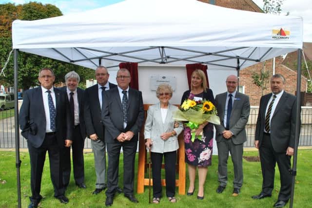 The development is named in memory of the late Ron Chapman. Pictured L-R The Chapman Family, (second from left) LACE Housing Board Member Bon Walder (second from right) LACE Housing Chief Executive Nick Chambers and (far right) Lindum Managing Director, Simon Gregory