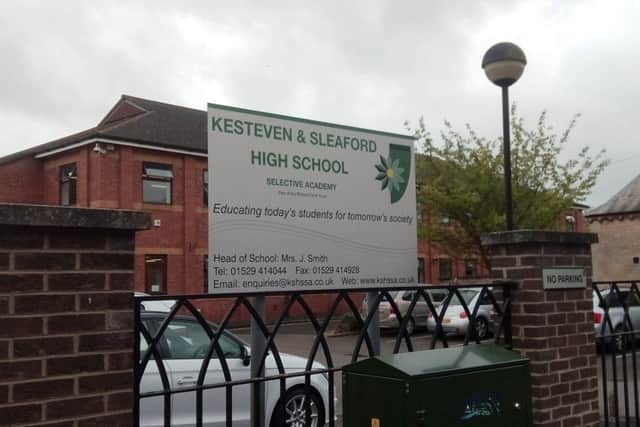 Kesteven and Sleaford High School. EMN-170914-132617001