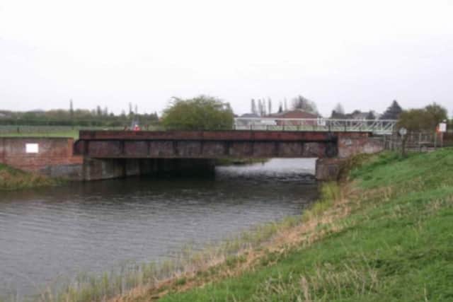 Vernatt's Drain rail bridge. EMN-170925-095233001