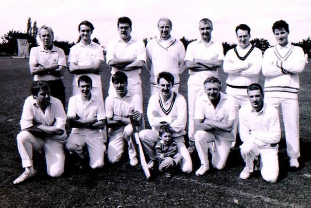 Heckington cricket club team from 1992. EMN-170927-171050001