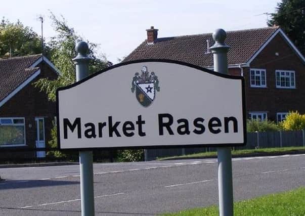 Market Rasen EMN-170310-094938001