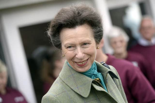 HRH The Princess Royal officially opens the Heckington WIndmill Regeneration Project. Picture: Sarah Washbourn - www.yellowbellyphotos.com EMN-171013-212910001