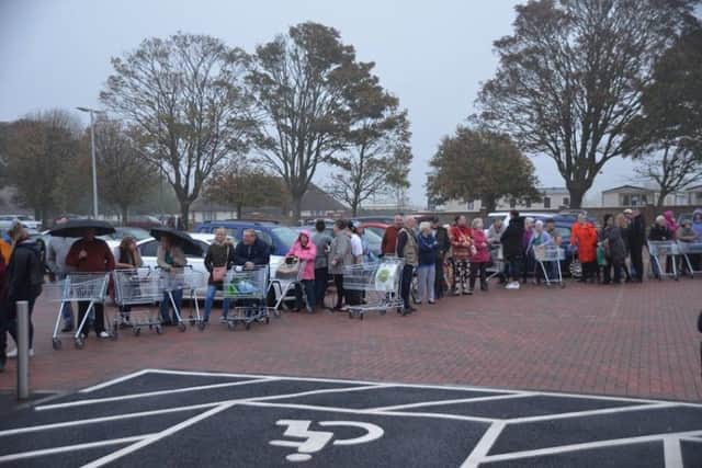 Shoppers were queuing as early as 7am to be first in the new Aldi store in Skegness. Photo: Barry Robinson. ANL-171019-091942001