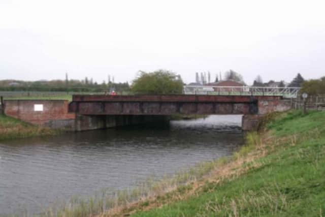 Vernatts Drain rail bridge is to be replaced, causing rail disruption over the weekend. EMN-171020-102409001
