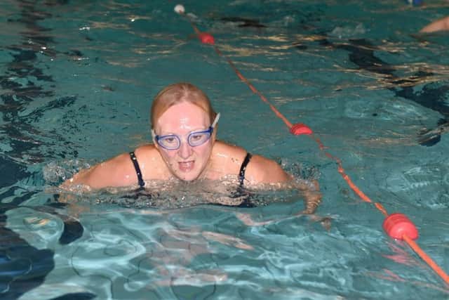 Rotary swimathon at Sleaford Leisure Centre. EMN-171120-125230001