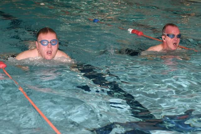 Rotary swimathon at Sleaford Leisure Centre. EMN-171120-125244001