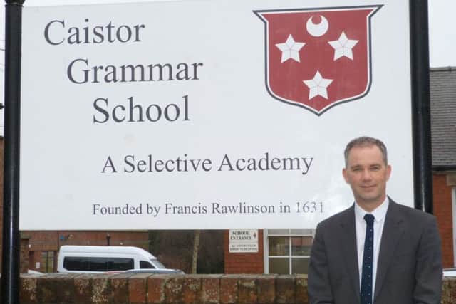 Headmaster Alistair Hopkins EMN-171124-131239001