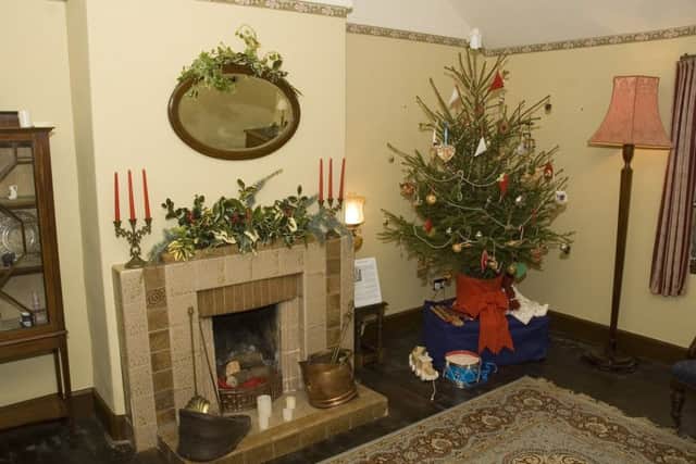 Christmas at Woodhall Spa Cottage Museum EMN-171121-174759001