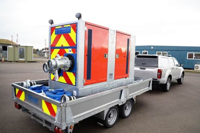 One of the new, trailer mounted flood pumps acquired by Lincolnshire fire service. EMN-171122-085020001