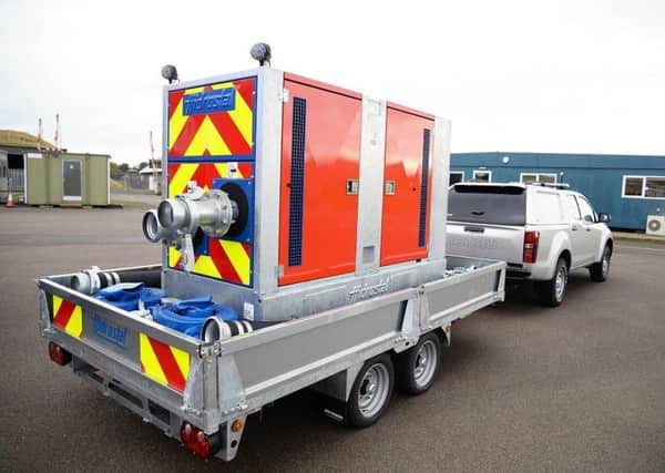 One of the new, trailer mounted flood pumps acquired by Lincolnshire fire service. EMN-171122-085020001