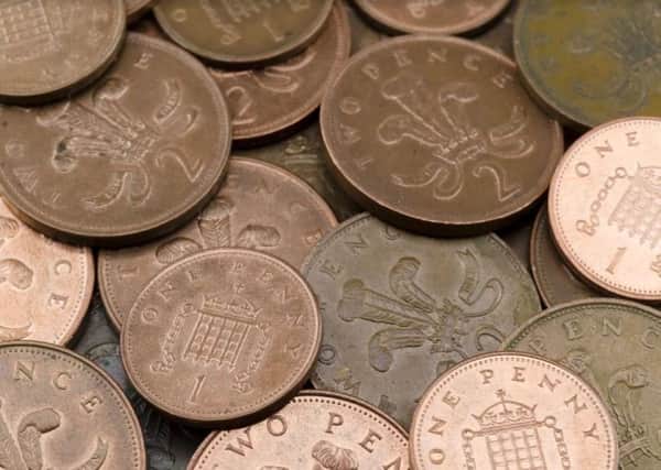 What are the legal tender amounts acceptable for the UK coins?